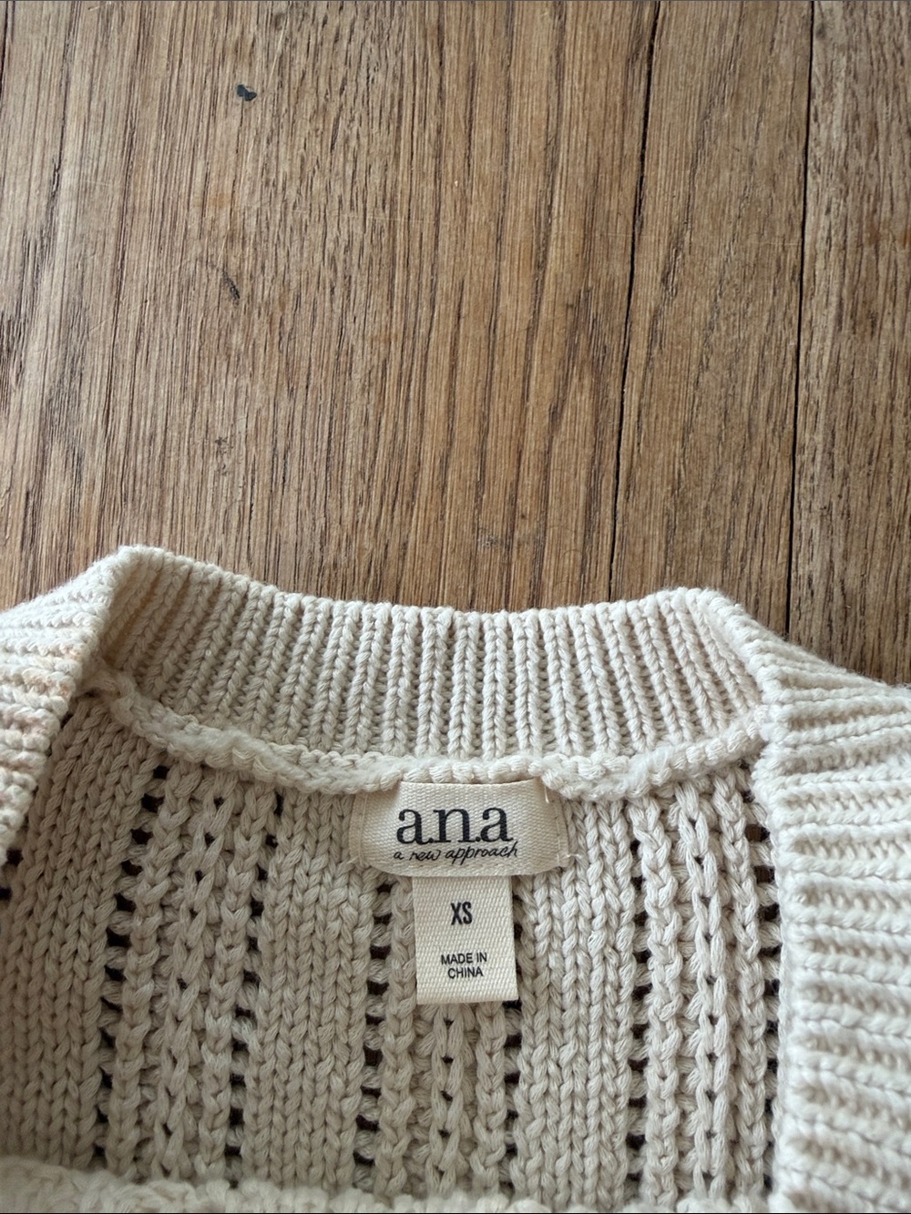 A.N.A. Cream Knit Sleeveless Sweater Vest size XS - Picture 4 of 4